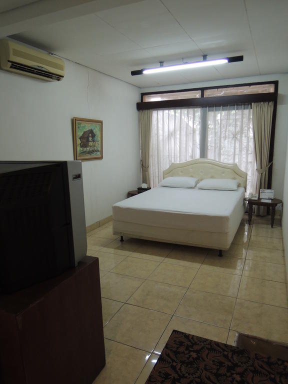 Rumah Polonia Guest House Jakarta Luaran gambar